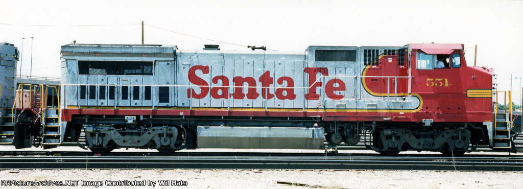 Santa Fe B40-8W 551